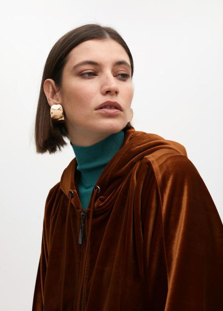  MARRON