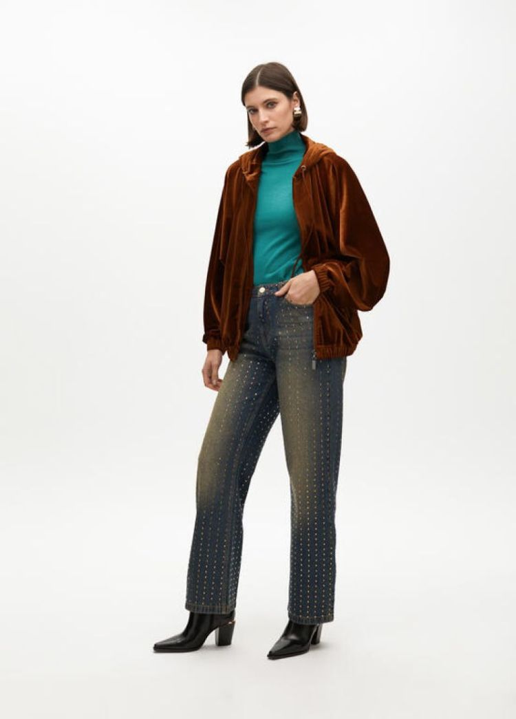  MARRON