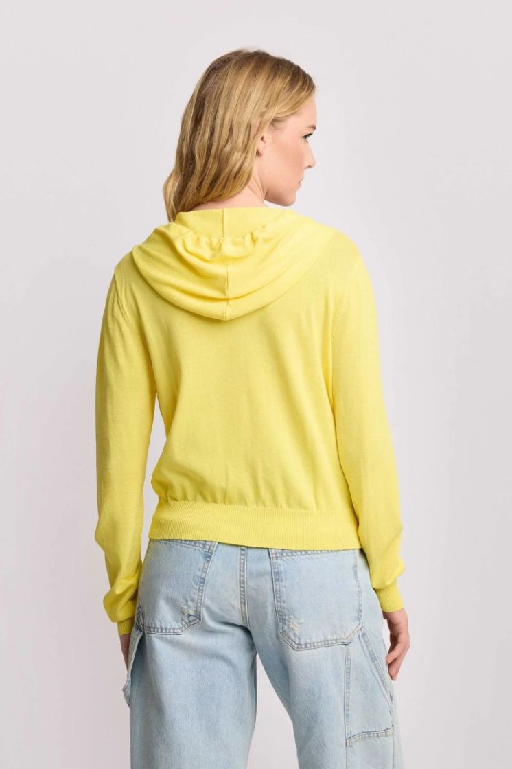JAUNE