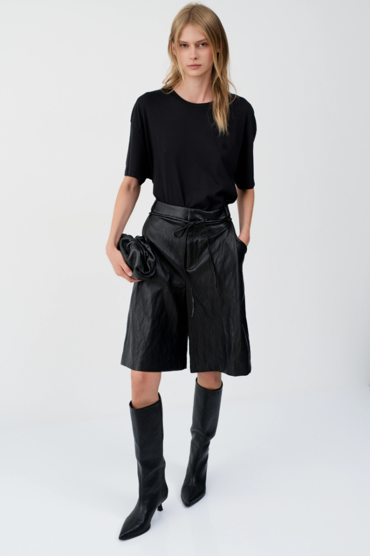 0056-0241001 Noir